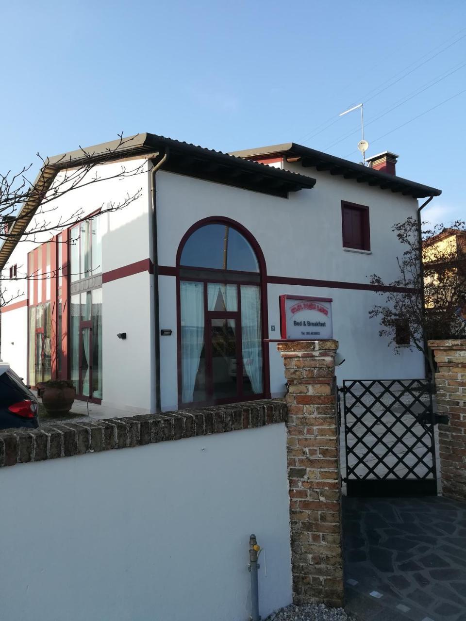 Casa Degli Amici Bed and Breakfast Treviso Exteriör bild